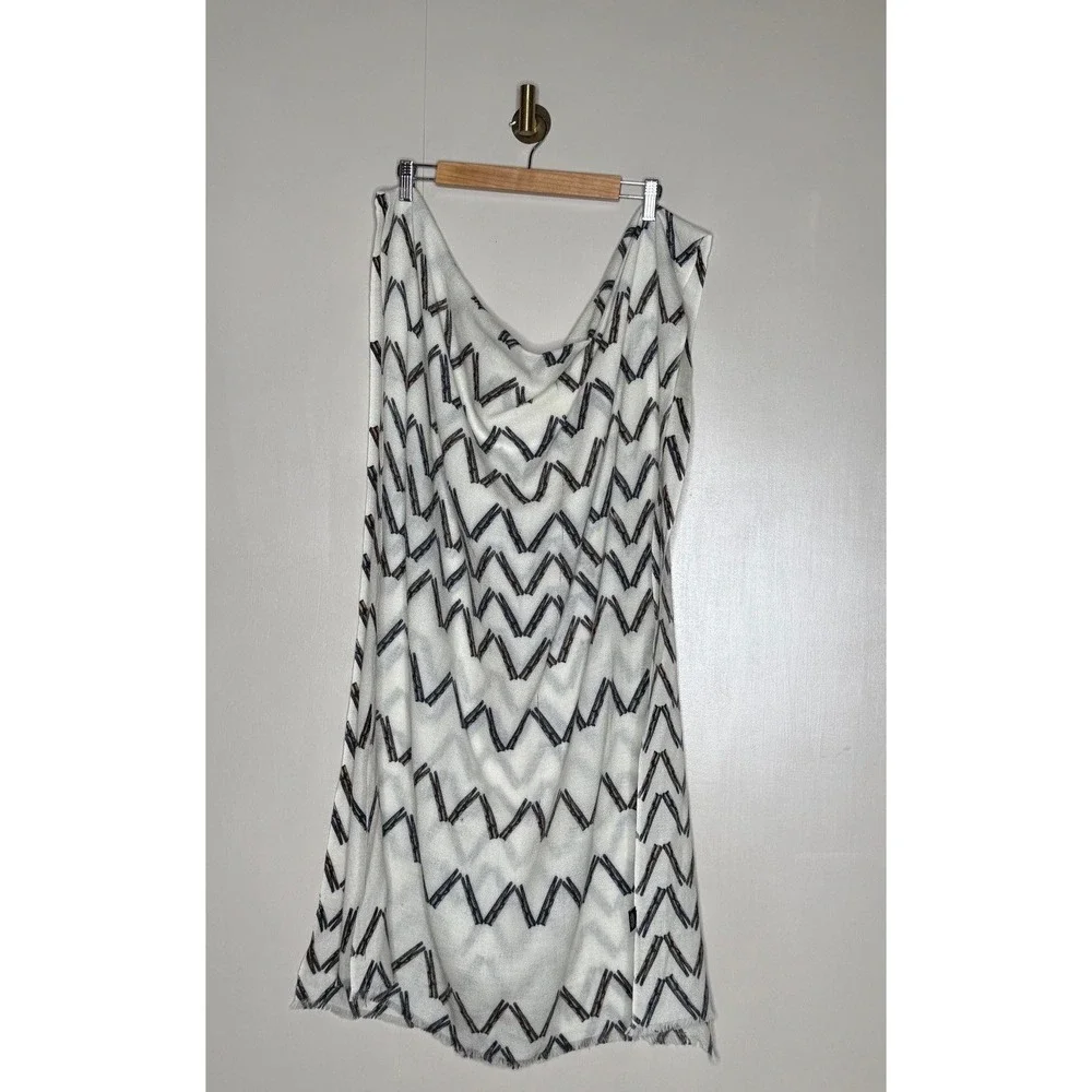 MIR Cashmere Wool Chevron Scarf Wrap Shawl Ivory Black 76